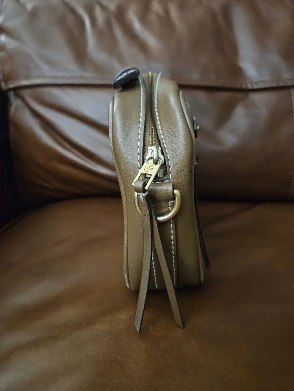 Tory Burch Brown Leather Crossbody Camera Bag Gold Hardware No Strap Read